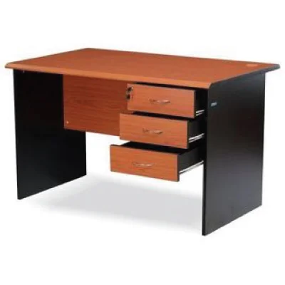 4 Feet Table With 3 Drawers