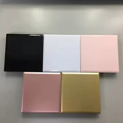 Lighted Portable Makeup Mirror - Image 3